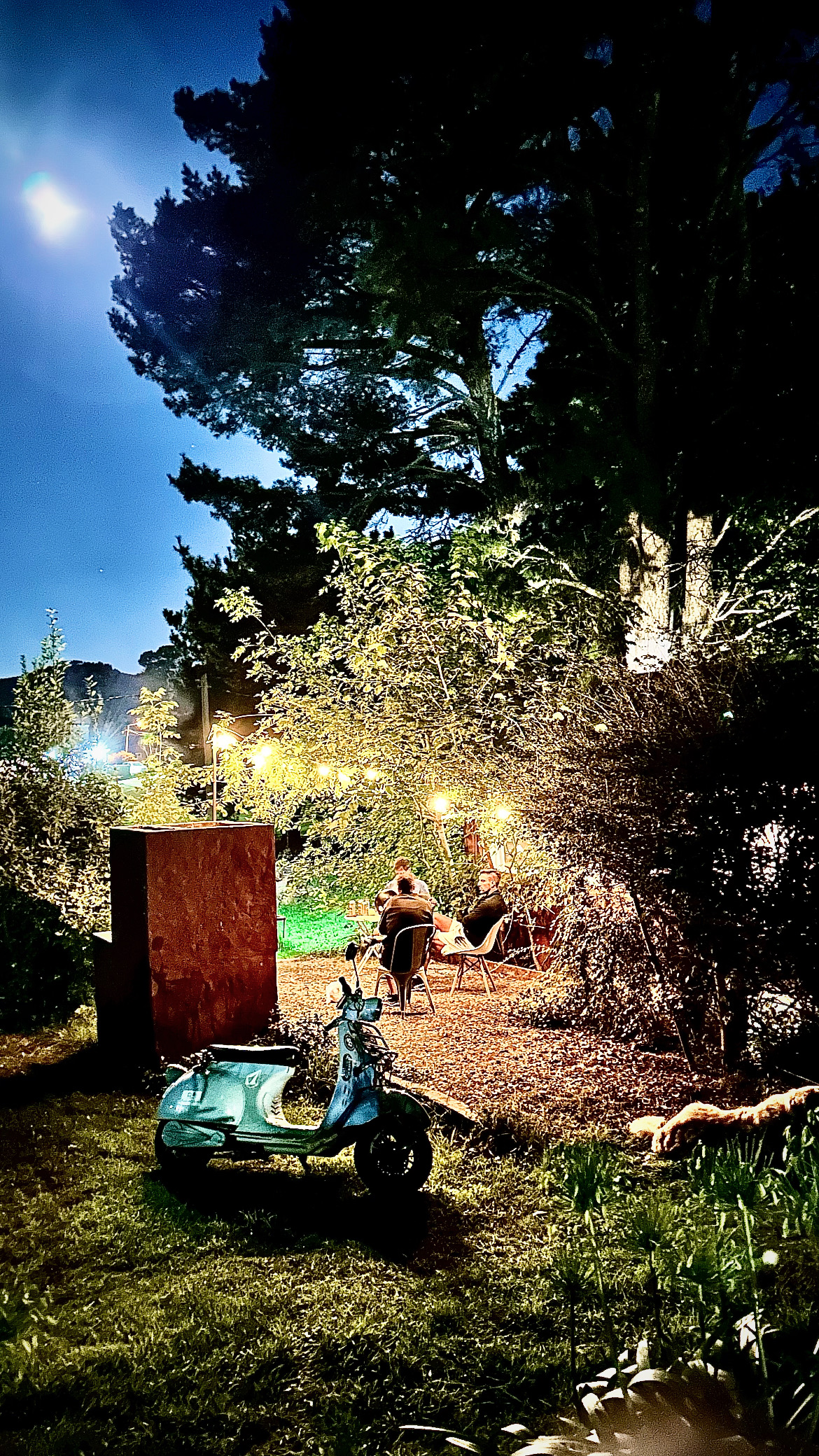 Galería y parrilla en Posada del Viento